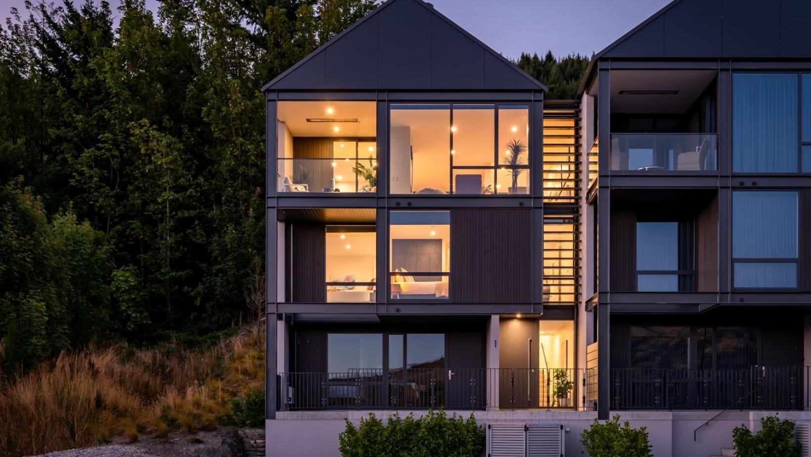 The Tiers- Hot Tub- Ac- Bbq- Free Parking Villa Queenstown Bagian luar foto