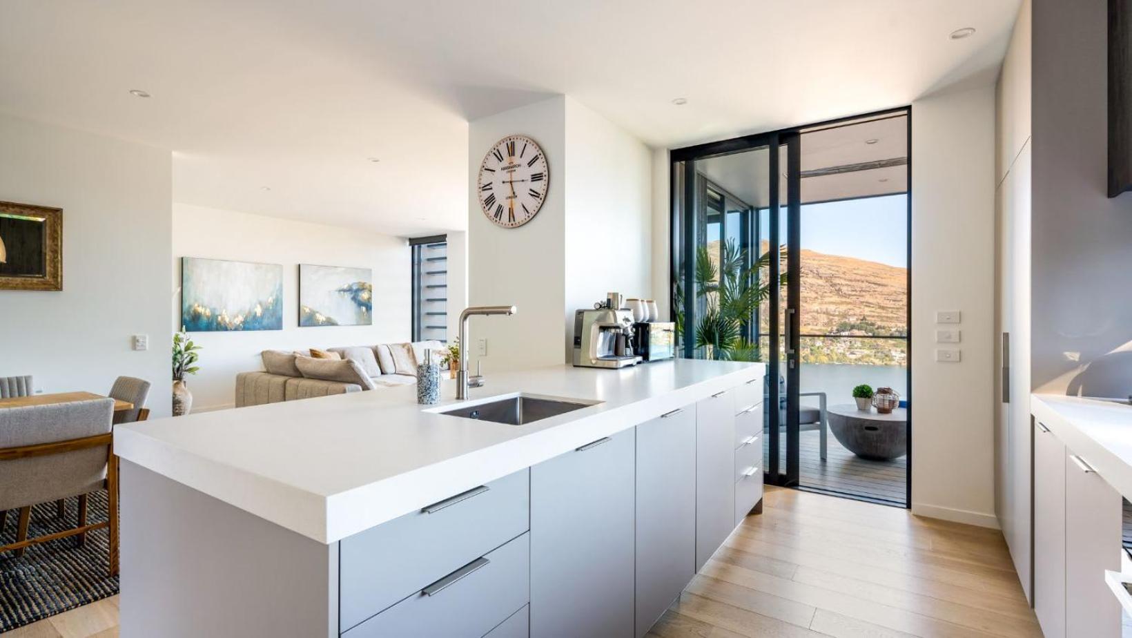 The Tiers- Hot Tub- Ac- Bbq- Free Parking Villa Queenstown Bagian luar foto