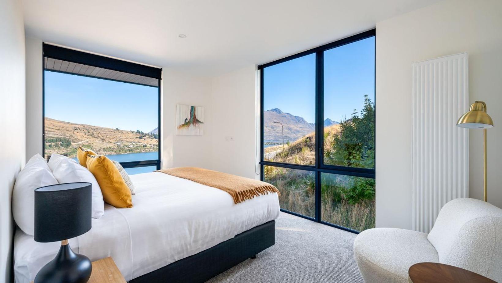 The Tiers- Hot Tub- Ac- Bbq- Free Parking Villa Queenstown Bagian luar foto